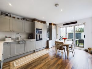 Dining kitchen- click for photo gallery
